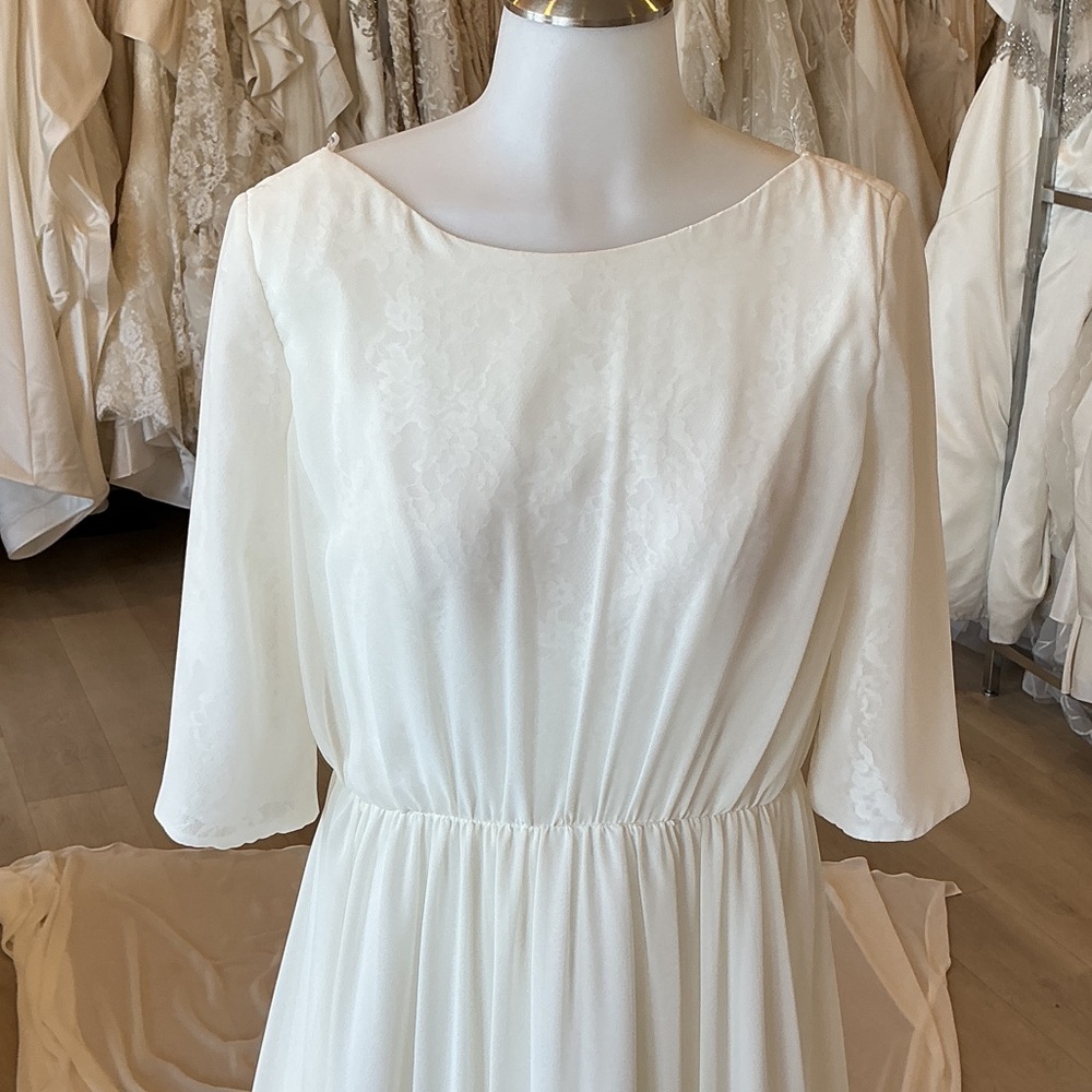 Long sleeve modest wedding dress white. Modest wedding dress long - Picture 3 of 7